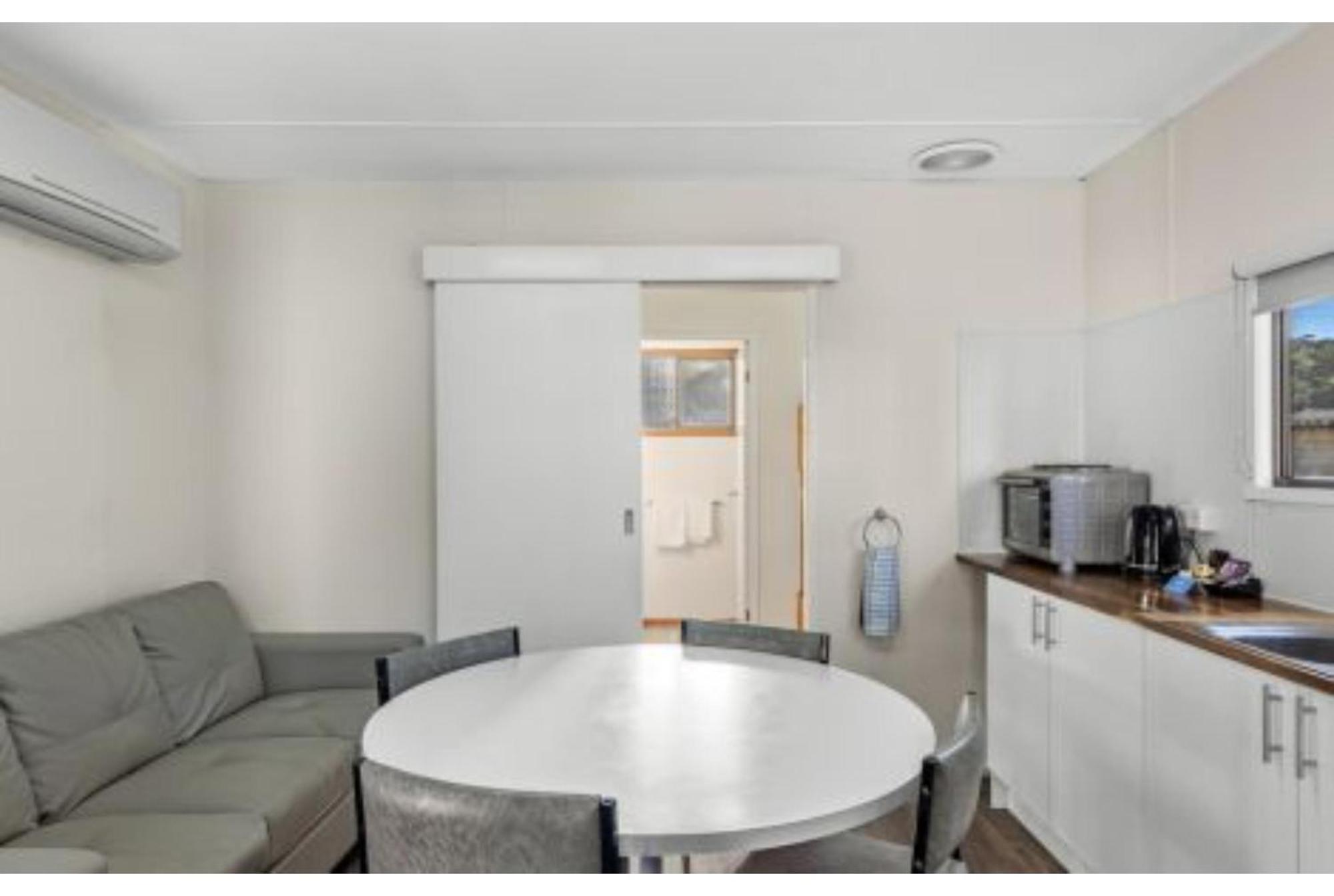 Discovery Parks - Hobart Room photo
